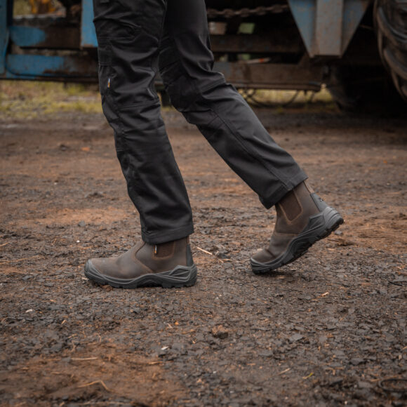 Xpert Defiant S3 Safety Dealer Boots Brown 3-13
