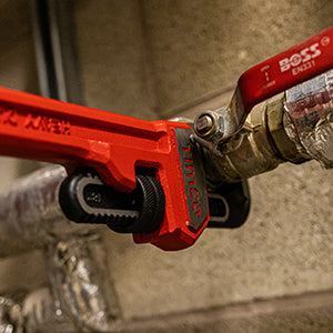 Screw Drivers, Spanners & Wrenches